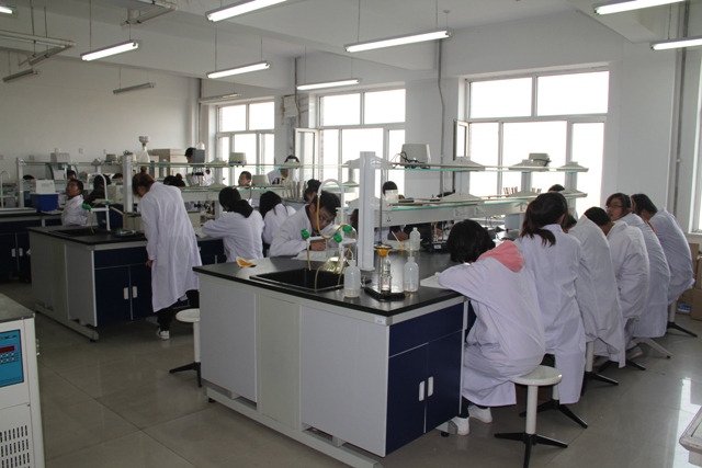 中药学院实验室简介